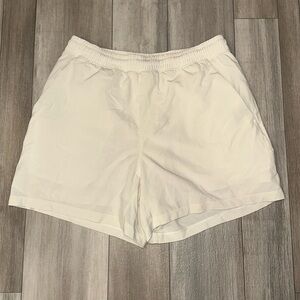 Lululemon Pacebreaker WITH liner